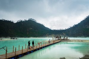 View Liburan Bandung [bussiscovery]