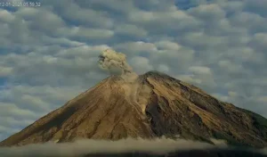 Gunung Semeru [Pusat Vulkanologi dan Mitigasi Bencana Geologi]