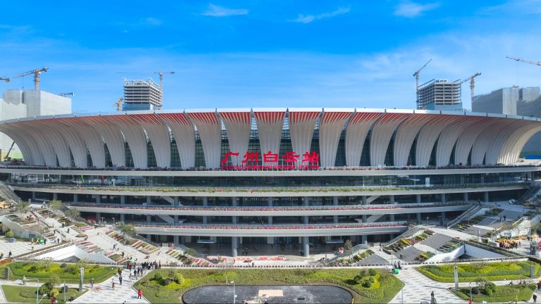 Chongqing East Station [dok. web]