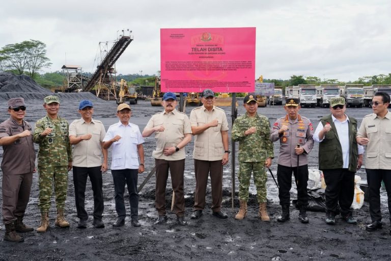 mengambil alih lahan tambang ilegal [dok. instagram]