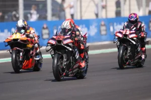 aprilia racing [dok. web]