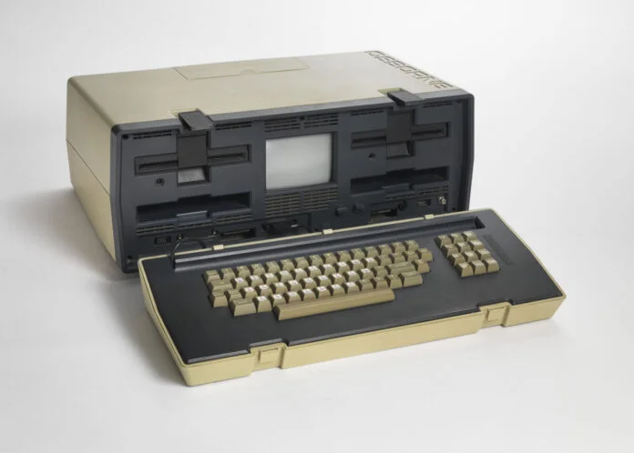 laptop pertama di dunia