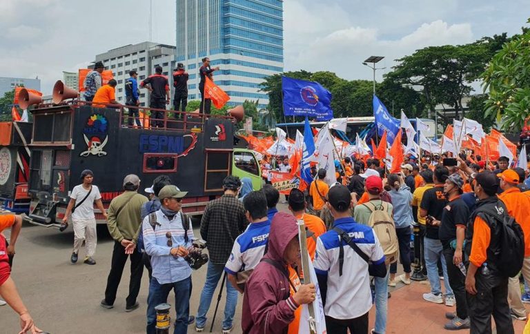 aksi buruh FSPMI [dok. cnn]