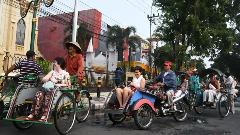 penarik becak [dok. web]