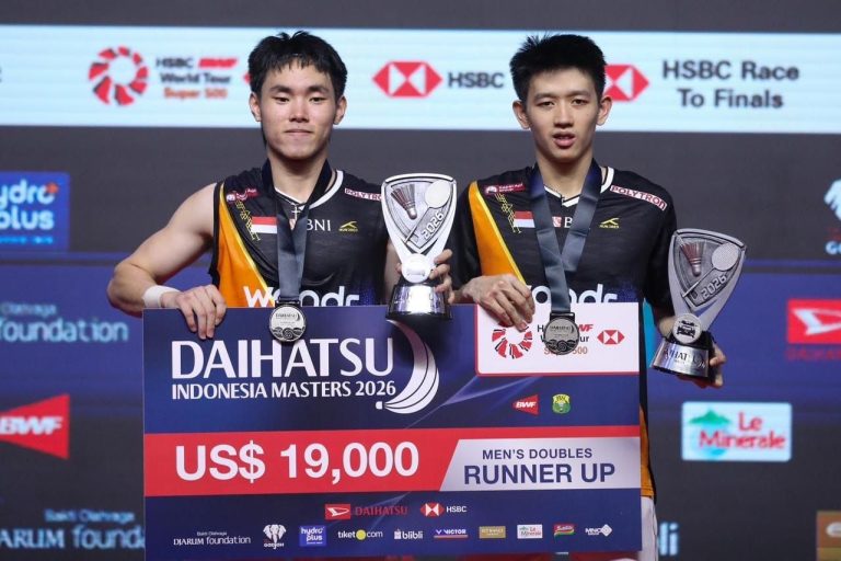 Pasangan bulu tangkis Raymond Indra/Nikolaus Joaquin meraih Runner up ganda putra Indonesia Masters 2026. (Foto: dok BNI)